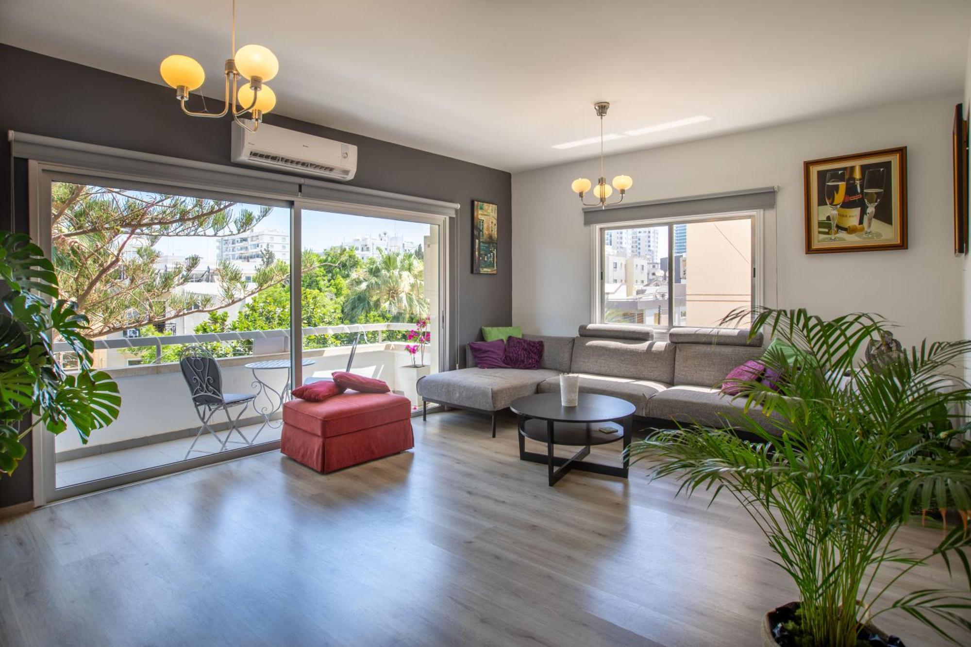 Neapolis Residence Spacious Quiet Near Beach Limassol Ngoại thất bức ảnh