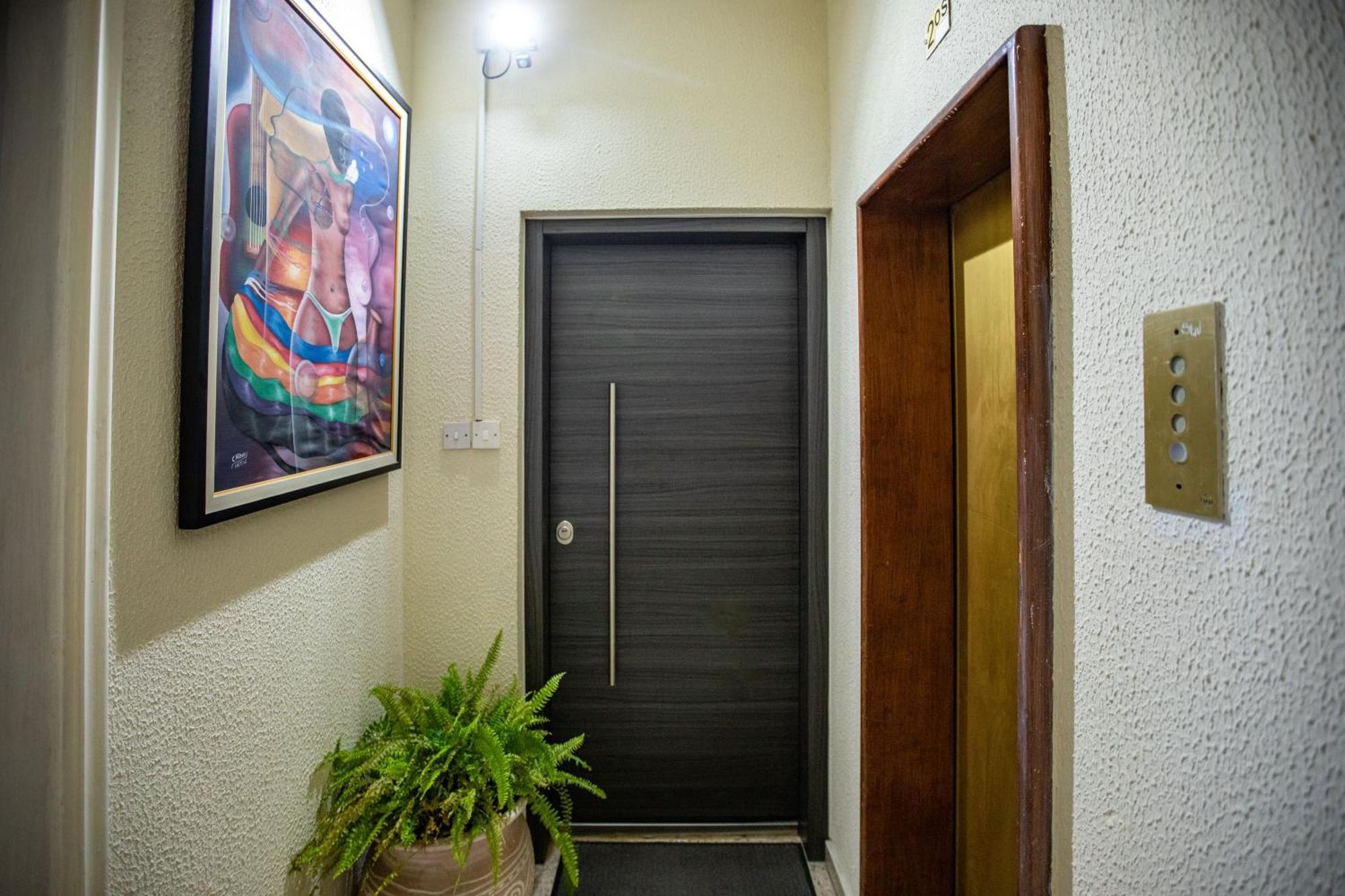 Neapolis Residence Spacious Quiet Near Beach Limassol Ngoại thất bức ảnh